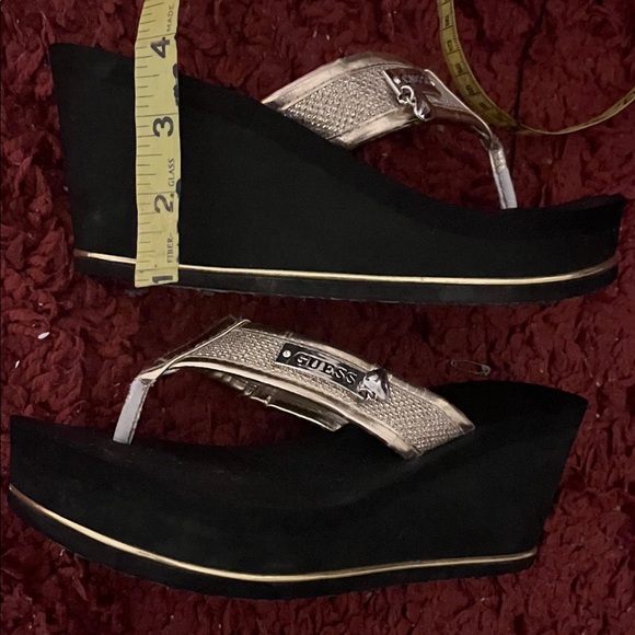 Guess Women's Black and Gold Sandals - Picture 7 of 9